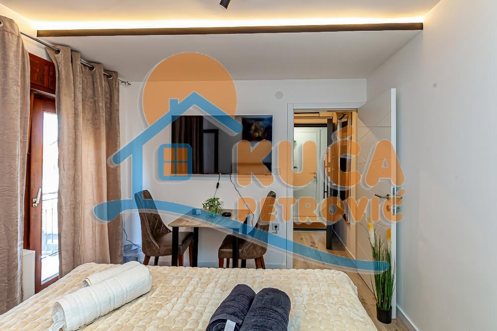 Slika 6 - Stan u zgradi, novogradnja, grejanje na struju, oglas ID p-014281