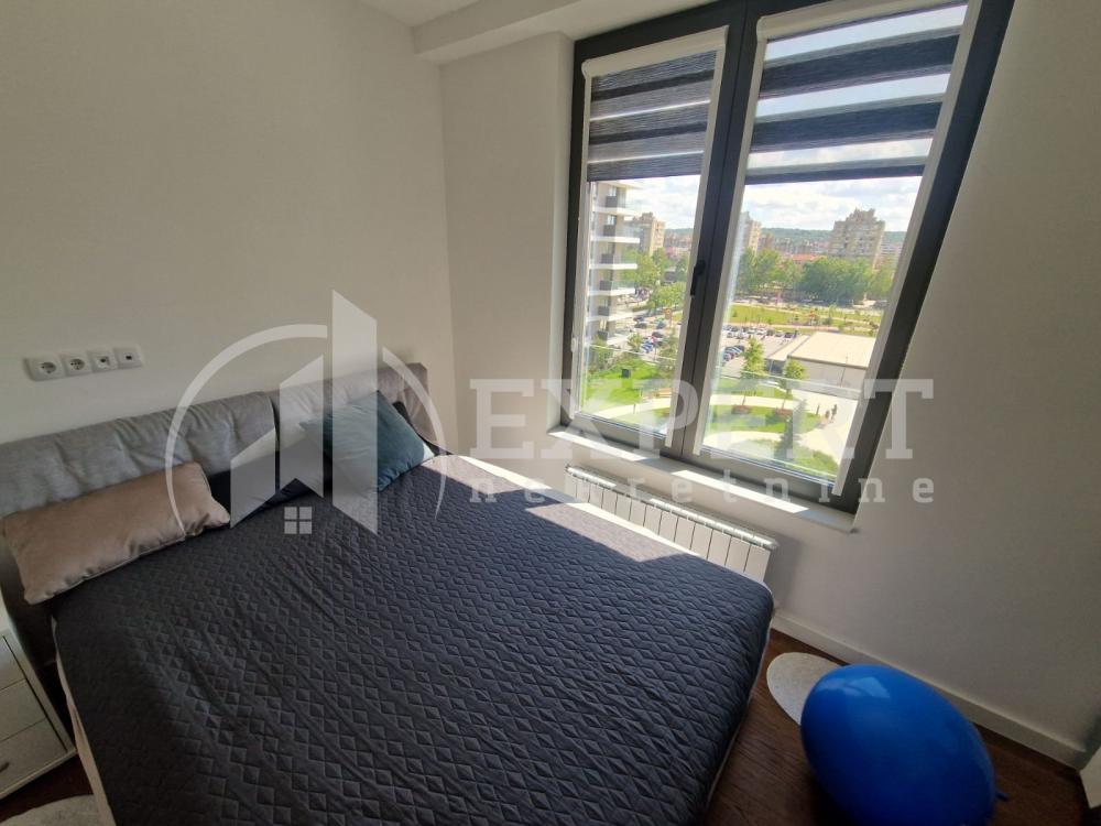 Slika 6 - Stan u zgradi, novogradnja, uknjižen, etažno grejanje, oglas ID p-014324