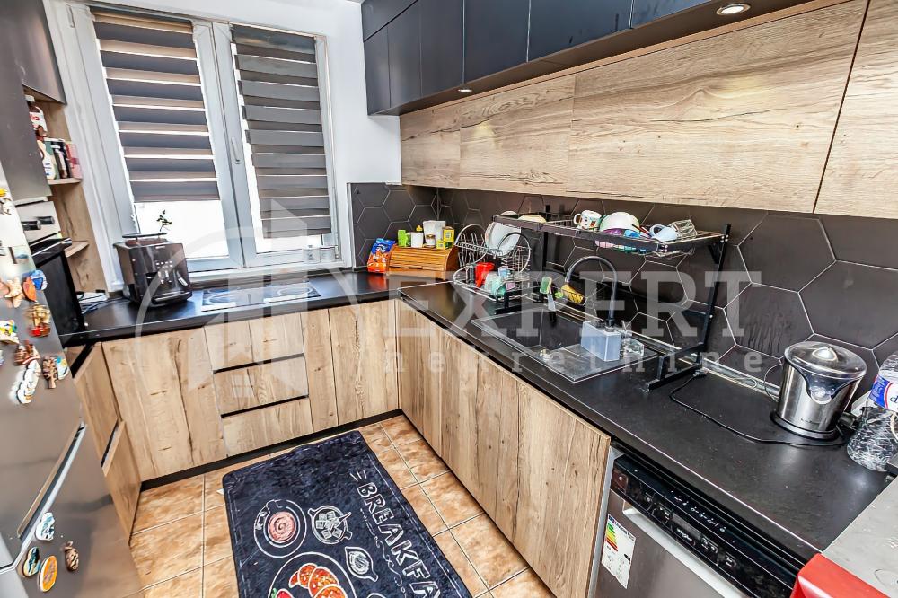 Slika 7 - Stan u zgradi, uknjižen, etažno grejanje, oglas ID p-014322