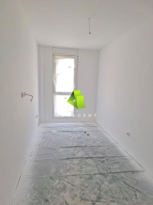 Slika 1 - Uskoro useljiv troiposoban stan u kvalitetnoj novogradnji sa PDV-om na ekskluzivnoj lokaciji u centru ID#6727