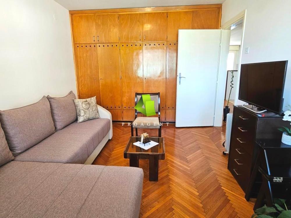 Slika 11 - Trosoban stan sa lepim pogledom u centru grada ID#6740