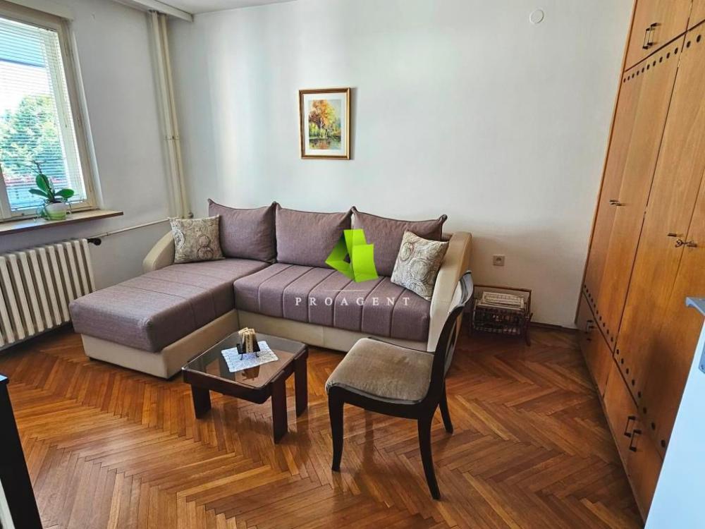 Slika 10 - Trosoban stan sa lepim pogledom u centru grada ID#6740