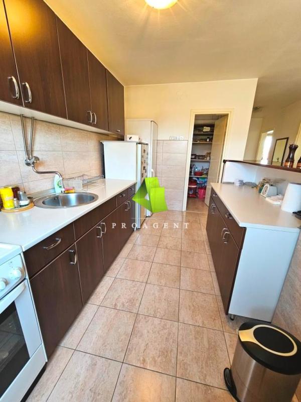 Slika 7 - Trosoban stan sa lepim pogledom u centru grada ID#6740