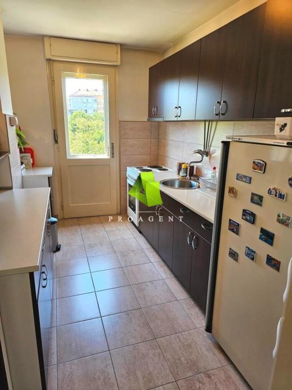 Slika 6 - Trosoban stan sa lepim pogledom u centru grada ID#6740