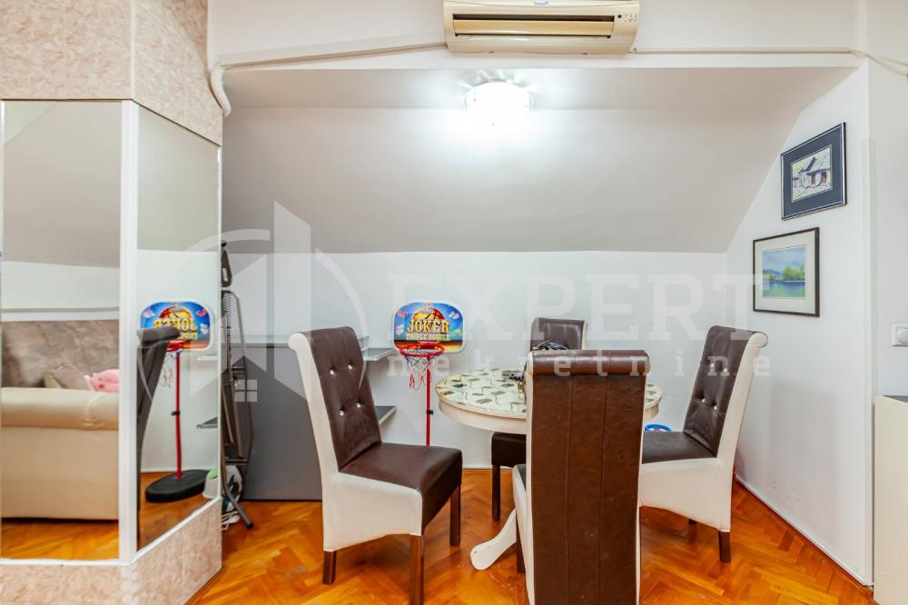 Slika 2 - Stan u zgradi, uknjižen, centralno grejanje, oglas ID p-014387