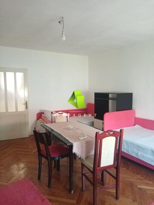 Slika 6 - Retko u ponudi-četvorosoban stan u centru ID#6774