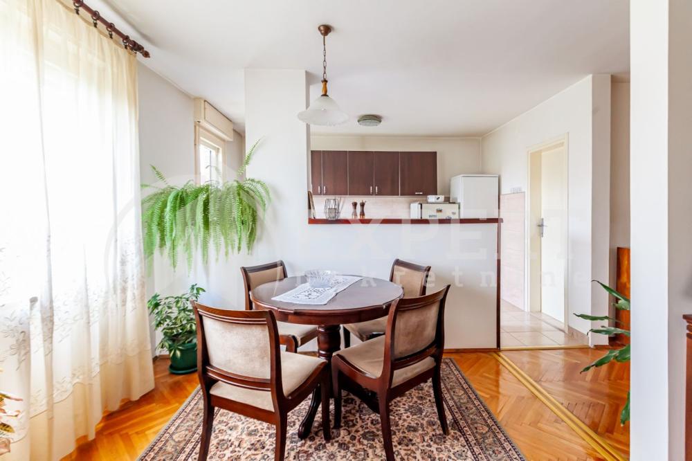 Slika 5 - Stan u zgradi, uknjižen, centralno grejanje, oglas ID p-014453