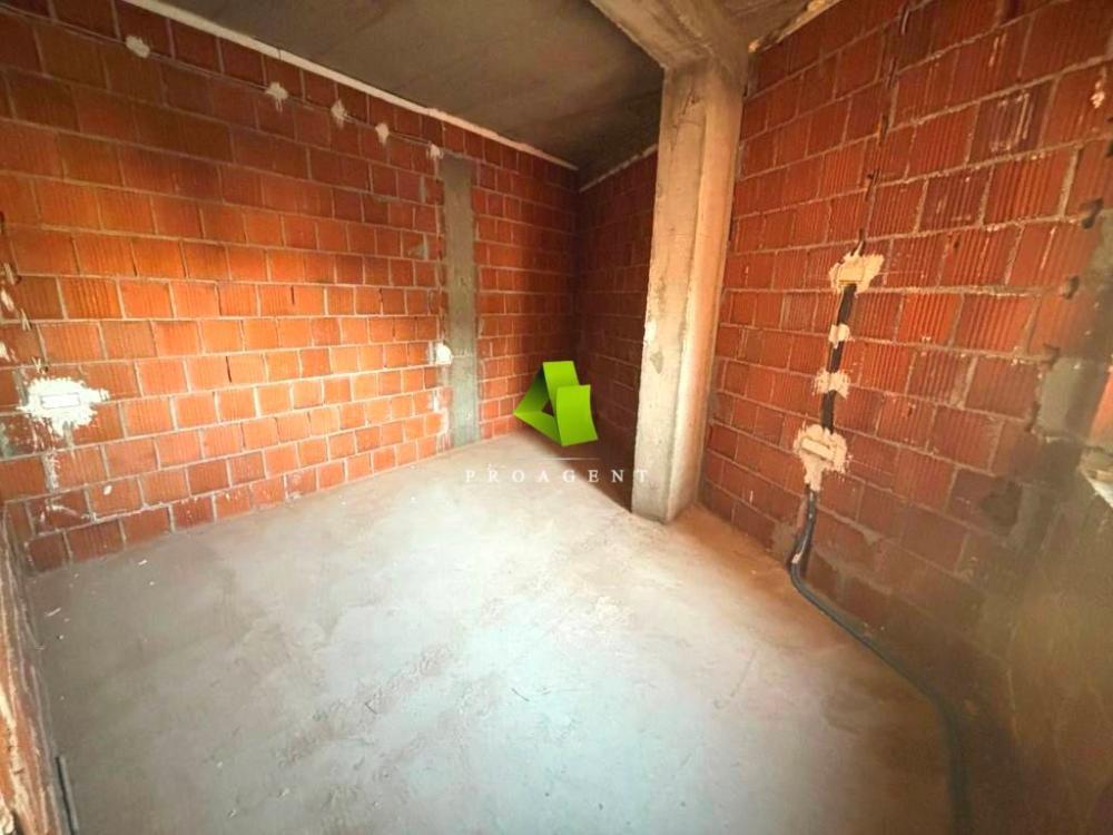 Glavna slika -Jednoiposoban stan u modernoj novogradnji sa PDV-om na odličnoj lokaciji u Duvaništu ID#6789