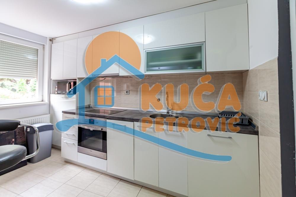 Slika 6 - Stan u zgradi, novogradnja, uknjižen, oglas ID p-014476