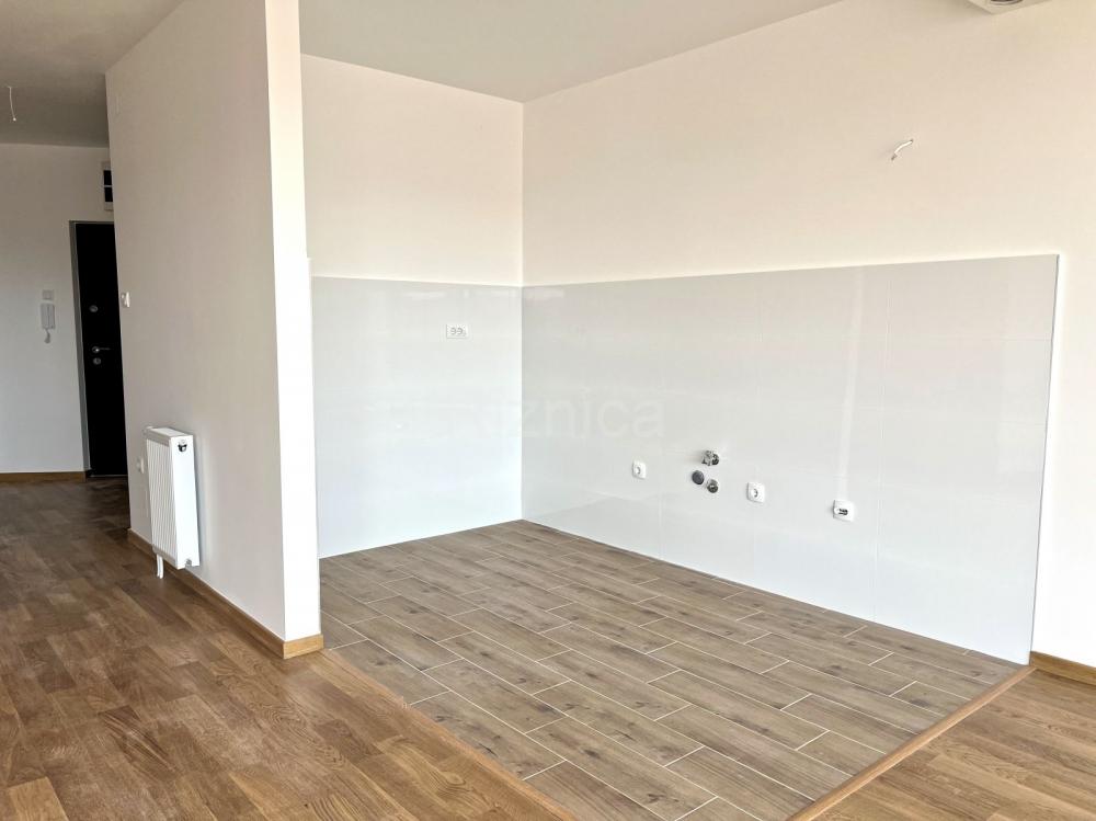 Slika 5 - Prodaja trosobnog stana, Trošarina Niš, terasa