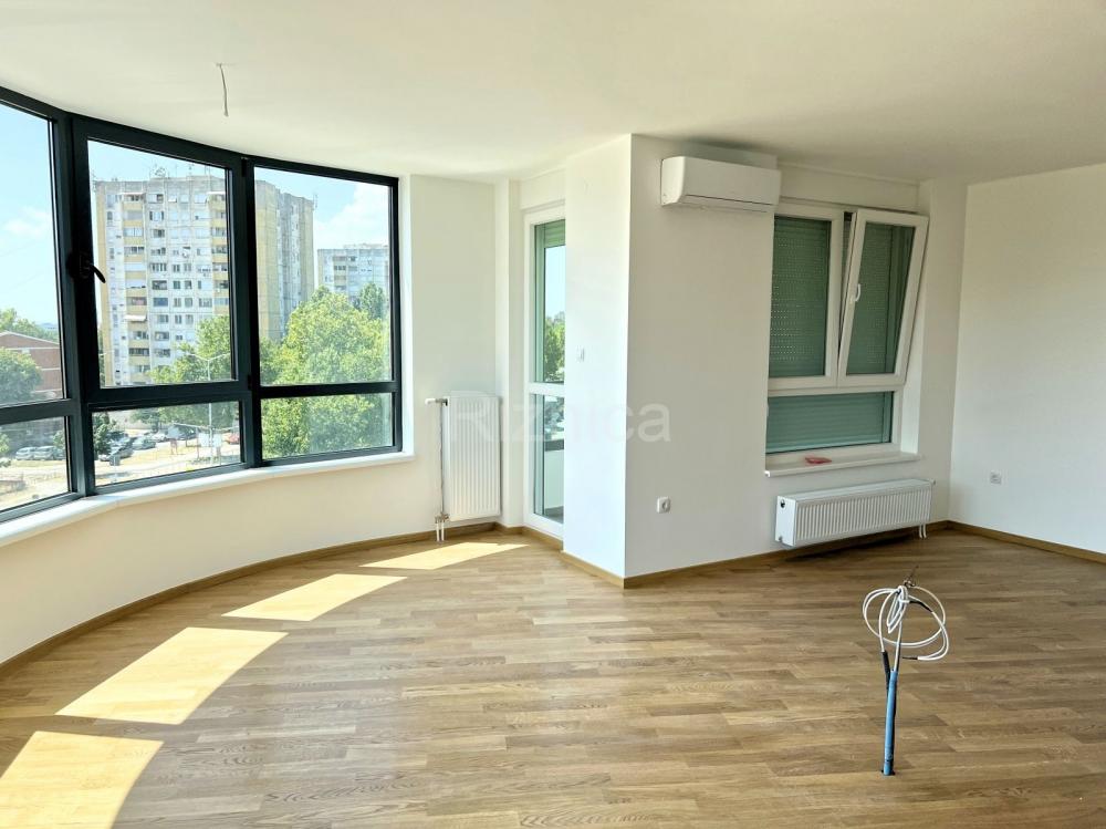 Slika 3 - Prodaja trosobnog stana, Trošarina Niš, terasa