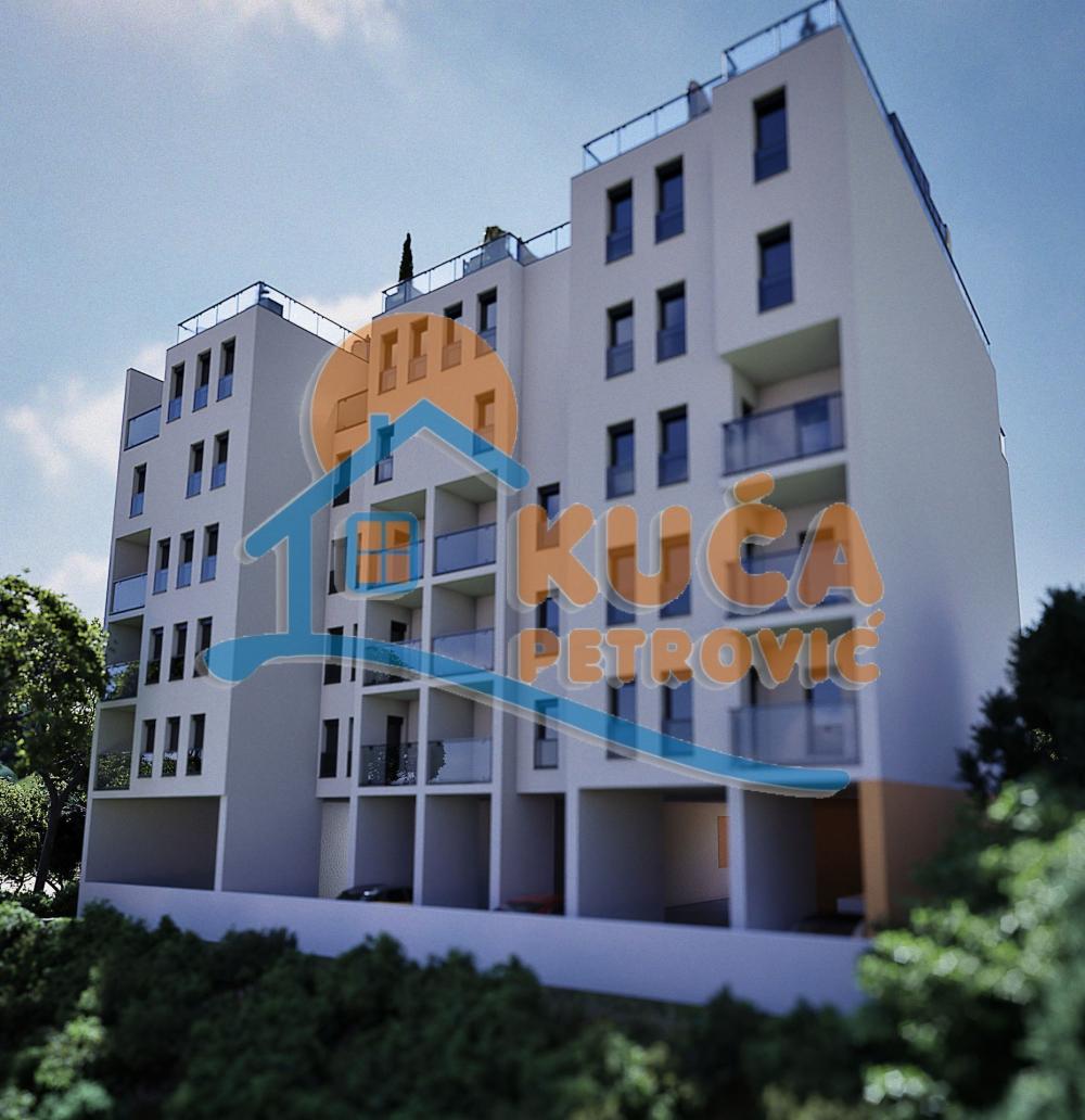 Slika 1 - Stan u zgradi, novogradnja, uknjižen, etažno grejanje, oglas ID p-014741