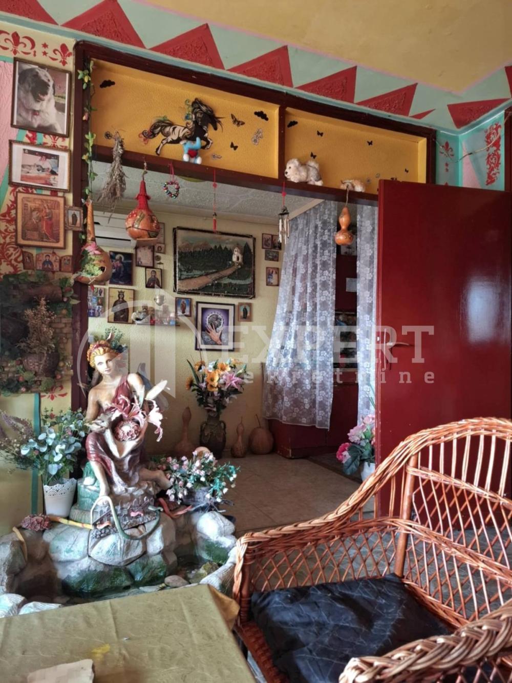 Slika 1 - Stan u zgradi, uknjižen, centralno grejanje, oglas ID p-014751