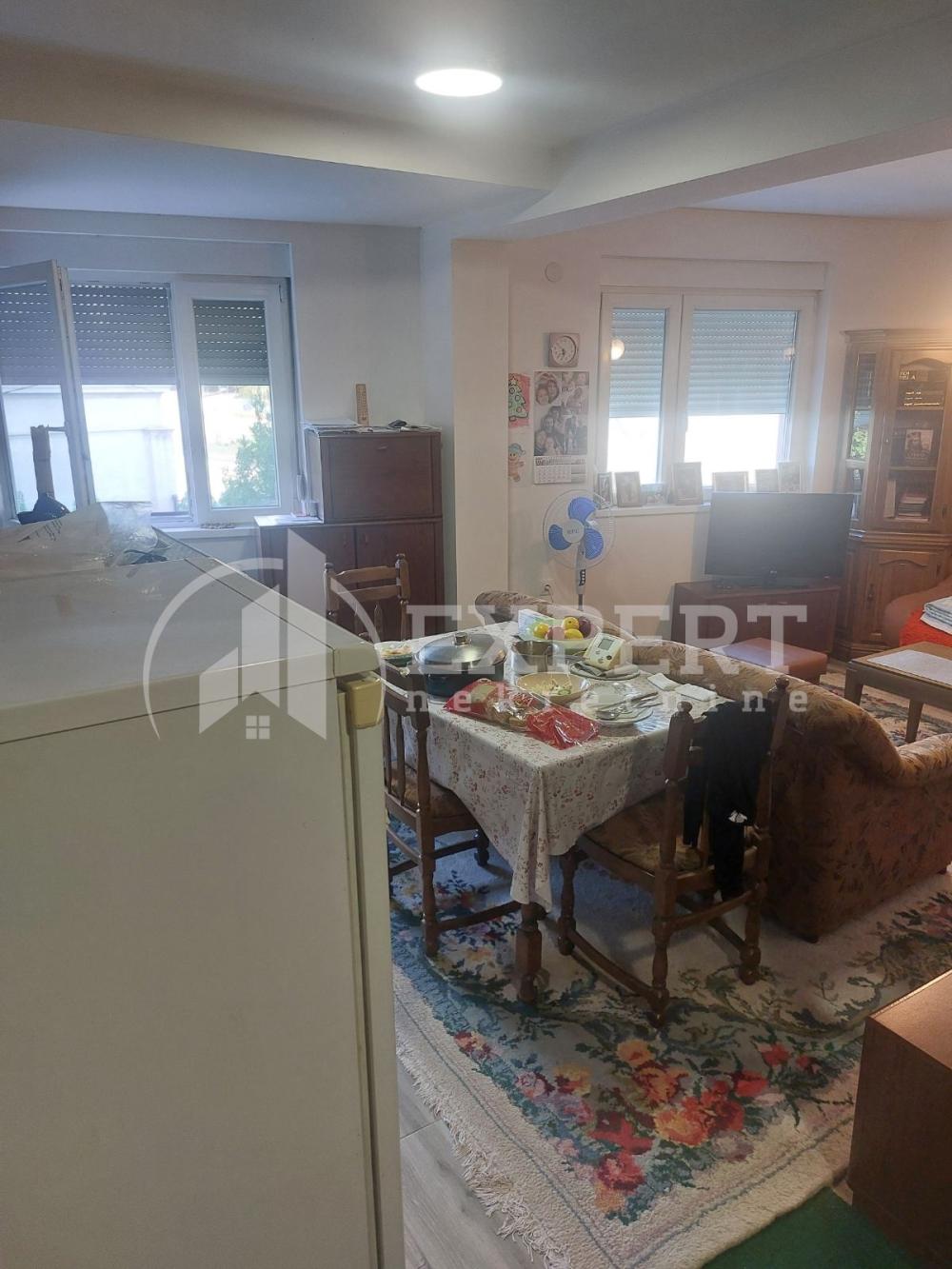 Slika 4 - Stan u zgradi, novogradnja, grejanje na struju, oglas ID p-014766