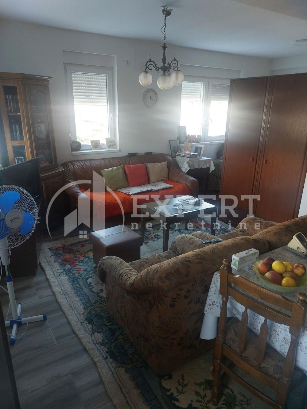 Slika 6 - Stan u zgradi, novogradnja, grejanje na struju, oglas ID p-014766