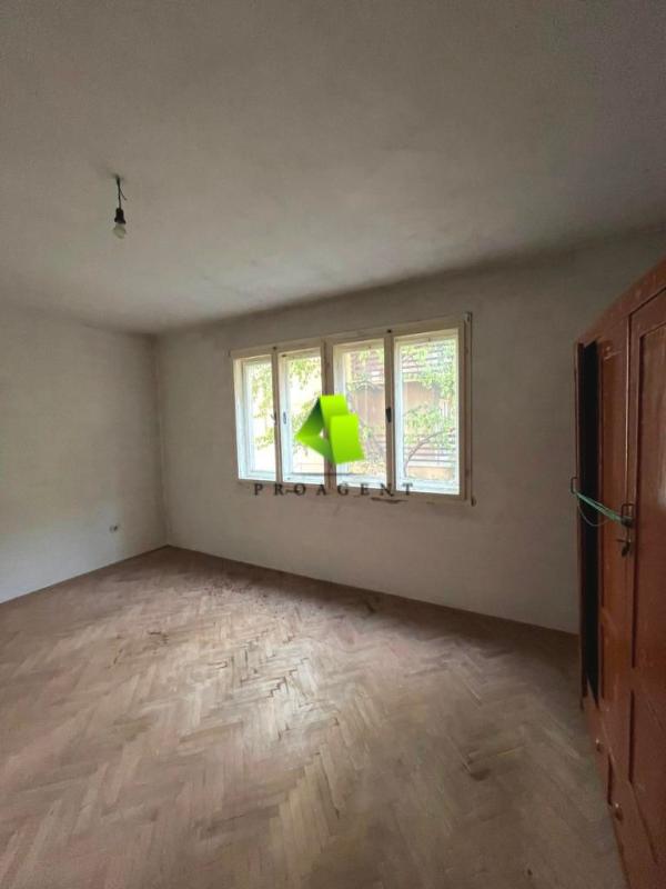 Slika 1 - Četvorosoban stan sa garažom u Durlanu ID#6986