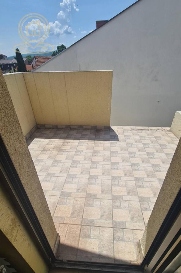 Slika 9 - Na prodaju lux salonski stan u blizini Delte