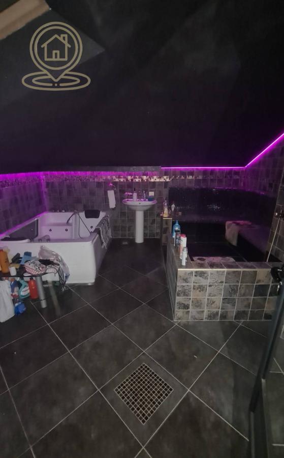 Slika 11 - Na prodaju lux salonski stan u blizini Delte