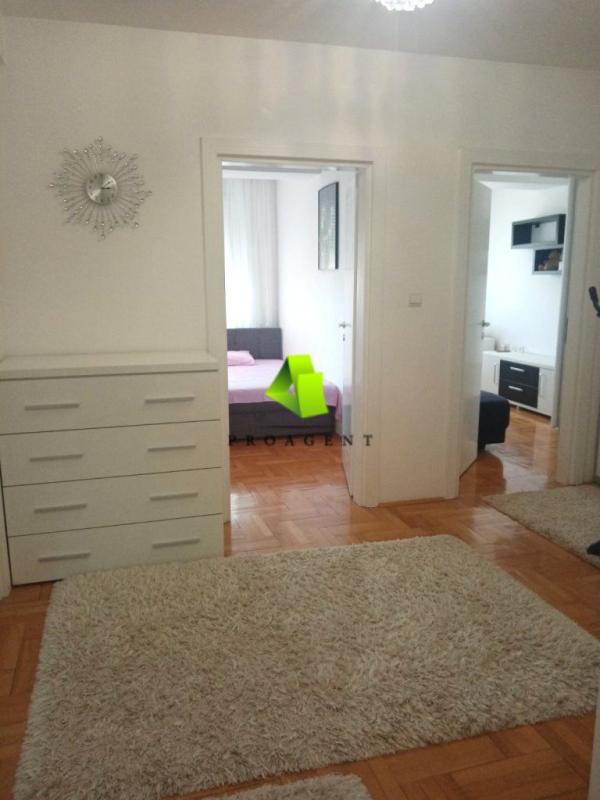 Slika 11 - Trosoban stan bez ulaganja u novijoj zgradi na Bulevaru Nemanjića ID#7016