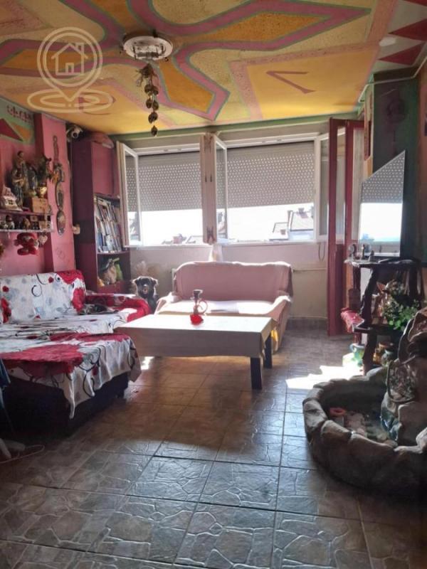 Glavna slika -Na prodaju 2.5 stan na Bulevaru Nemanjica