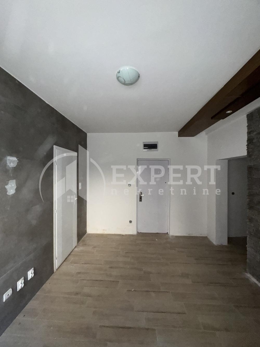 Slika 5 - Garsonjera, oglas ID p-014841