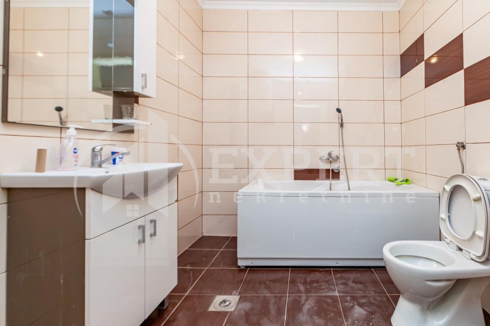 Slika 5 - Stan u zgradi, uknjižen, grejanje na struju, oglas ID p-014788