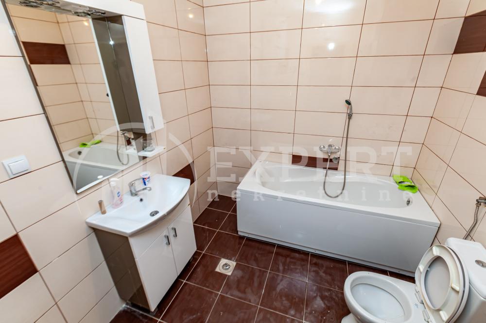 Slika 6 - Stan u zgradi, uknjižen, grejanje na struju, oglas ID p-014788