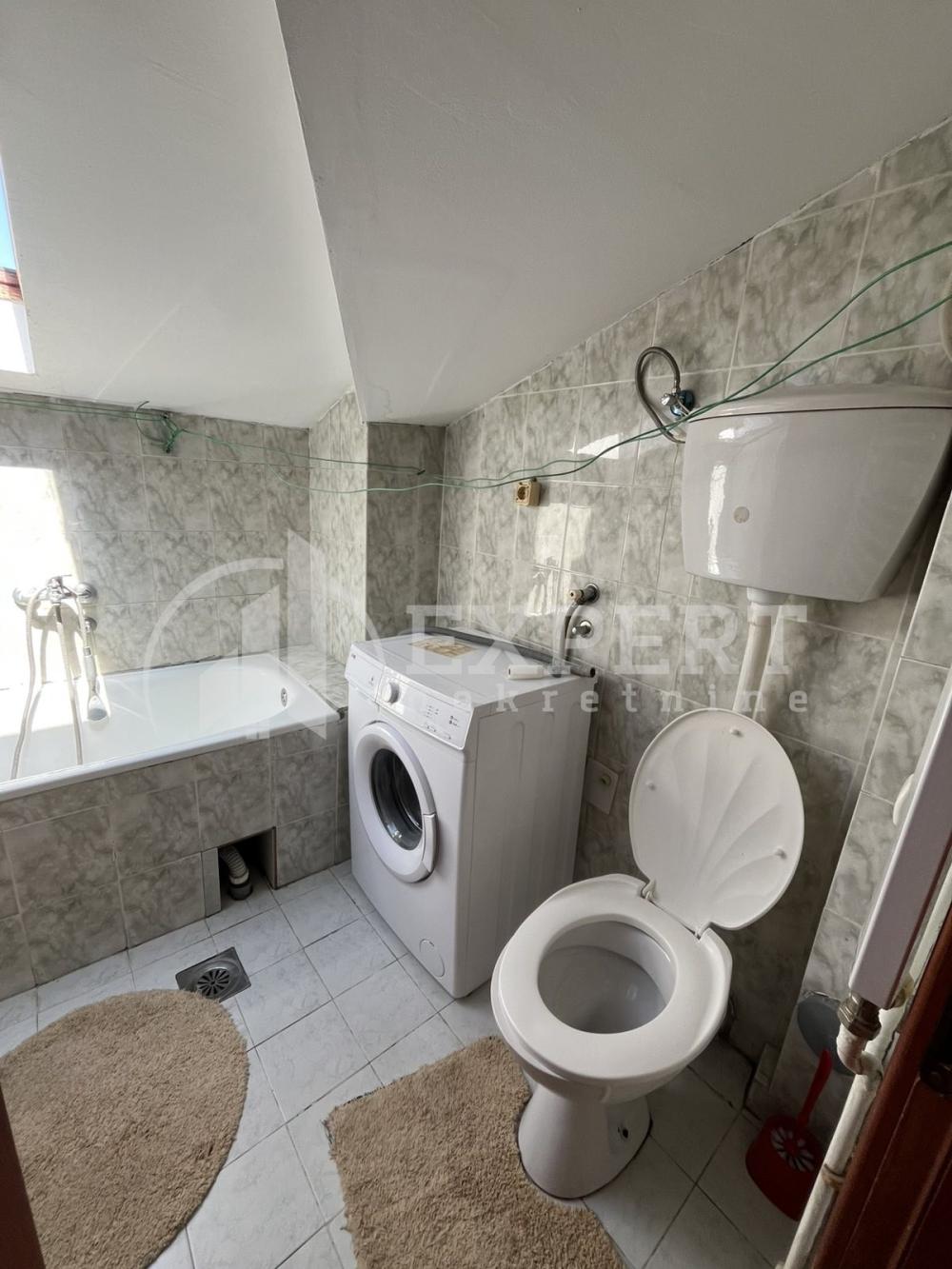 Slika 6 - Stan u zgradi, uknjižen, centralno grejanje, oglas ID p-014825