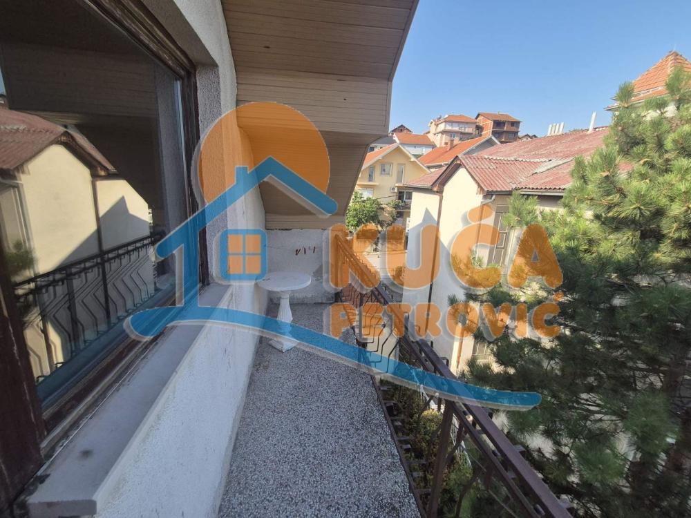 Slika 5 - Stan u zgradi, uknjižen, grejanje na struju, oglas ID p-014806