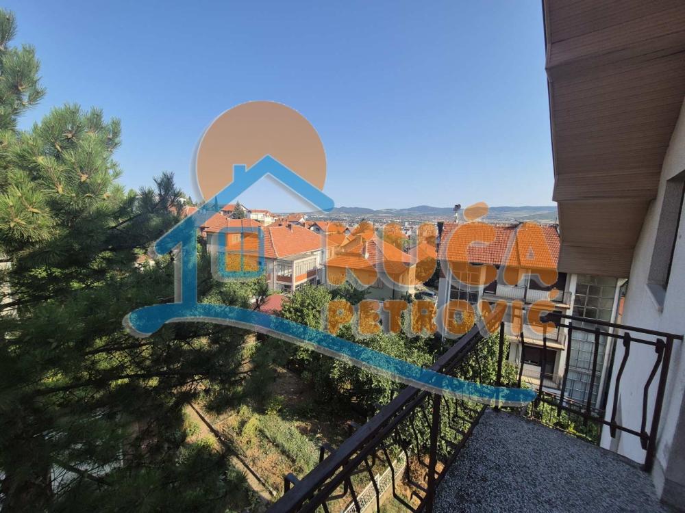 Slika 7 - Stan u zgradi, uknjižen, grejanje na struju, oglas ID p-014806