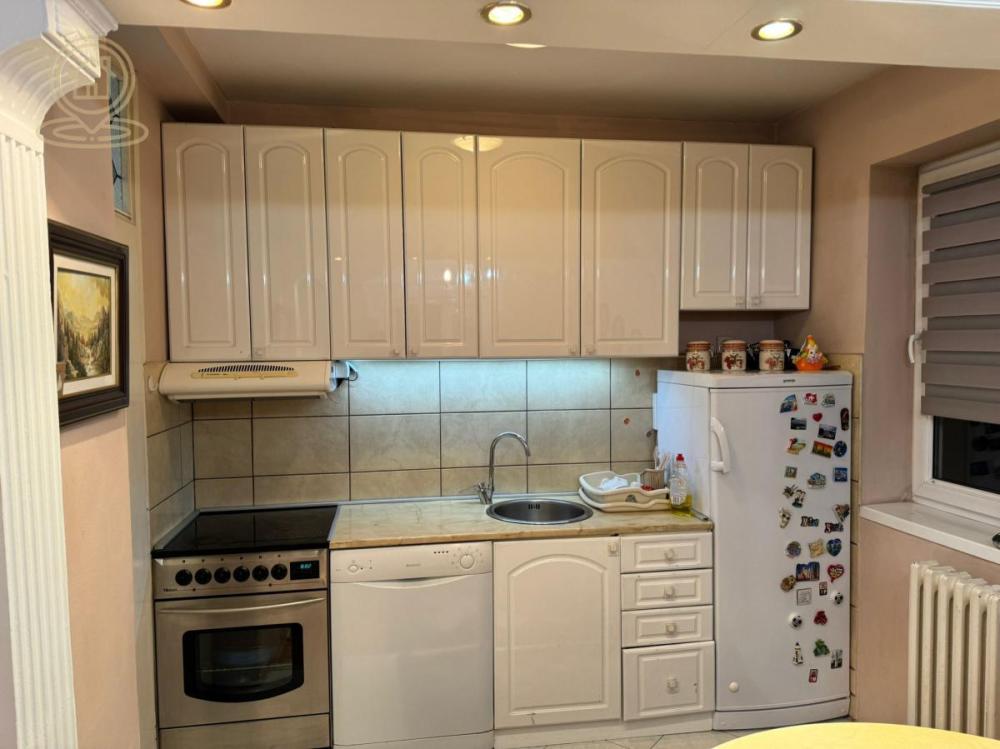 Slika 7 - Na prodaju 3.5 stan kod Svetosavskog parka