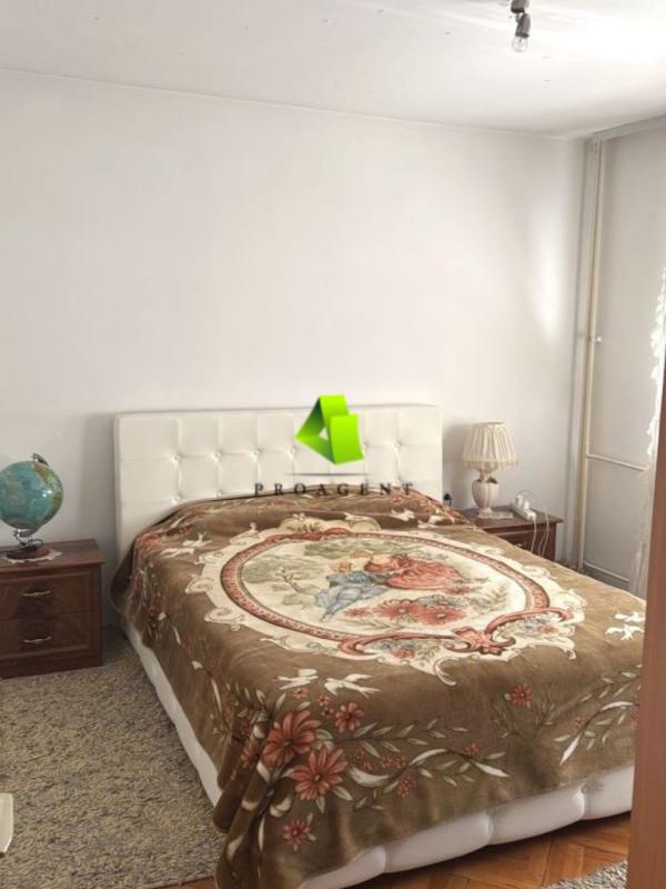 Slika 8 - Lep troiposoban stan u blizini parka Sveti Sava ID#7092