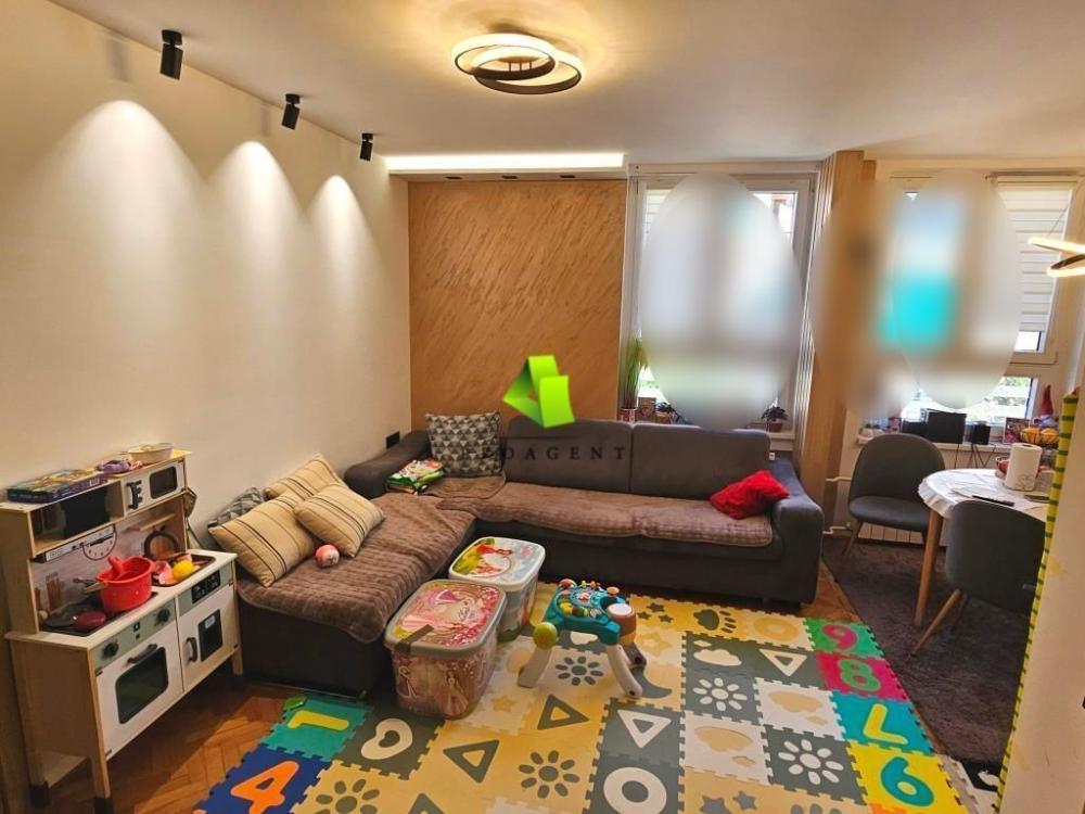 Slika 2 - Lep dvoiposoban stan na odličnoj lokaciji u blizini Pravnog fakulteta ID#7122