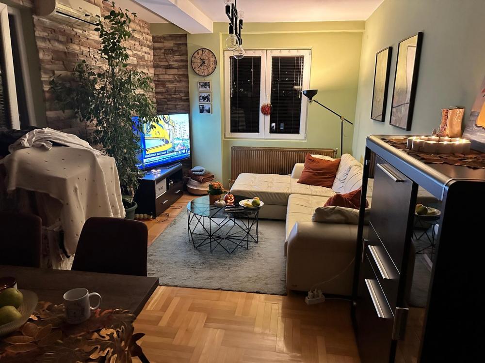 Slika 1 - Prodajem stan na Margeru 49kv