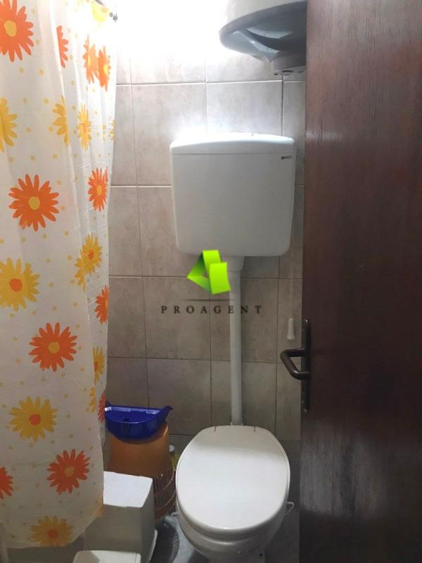 Slika 2 - Garsonjera sa stvarima na Bulevaru Nemanjića ID#7156