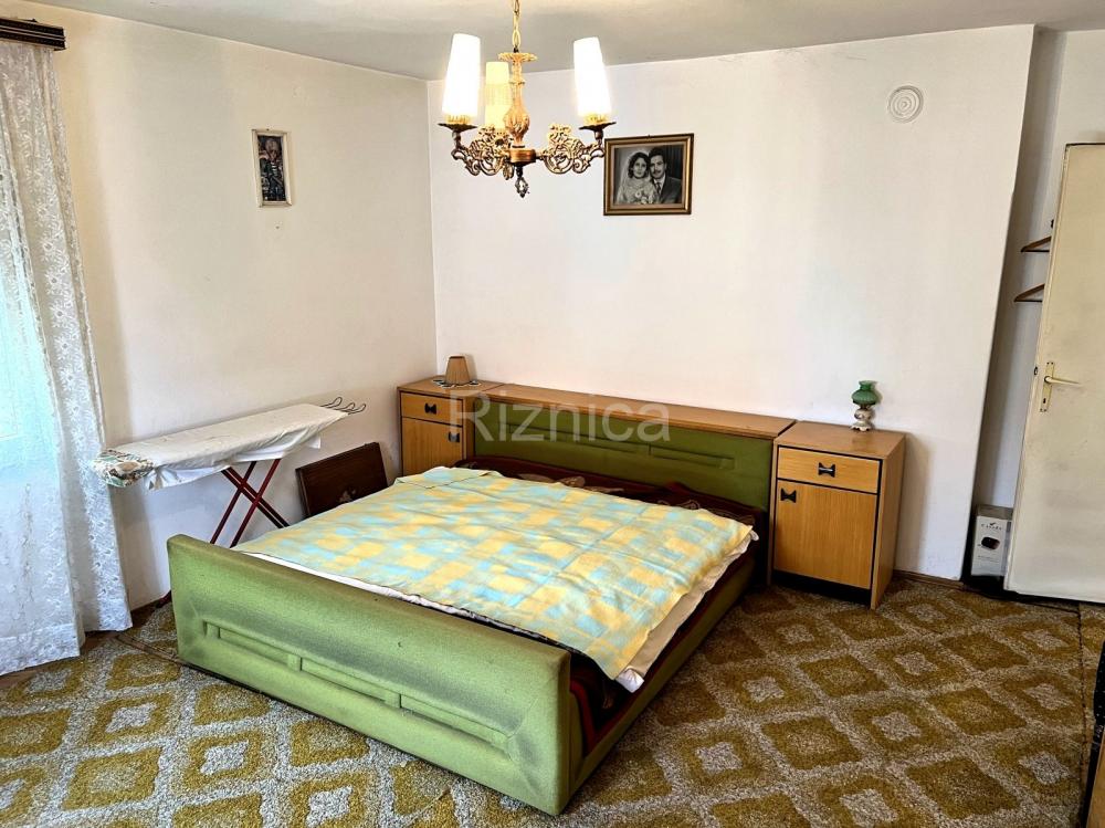 Slika 9 - Prodaja dvoiposobnog stana, terasa, garaža