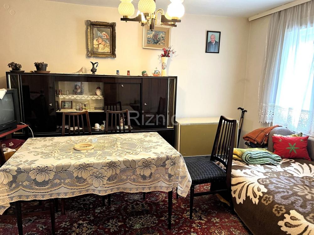 Slika 2 - Prodaja dvoiposobnog stana, terasa, garaža