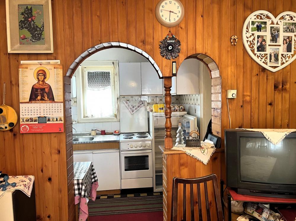 Slika 4 - Prodaja dvoiposobnog stana, terasa, garaža