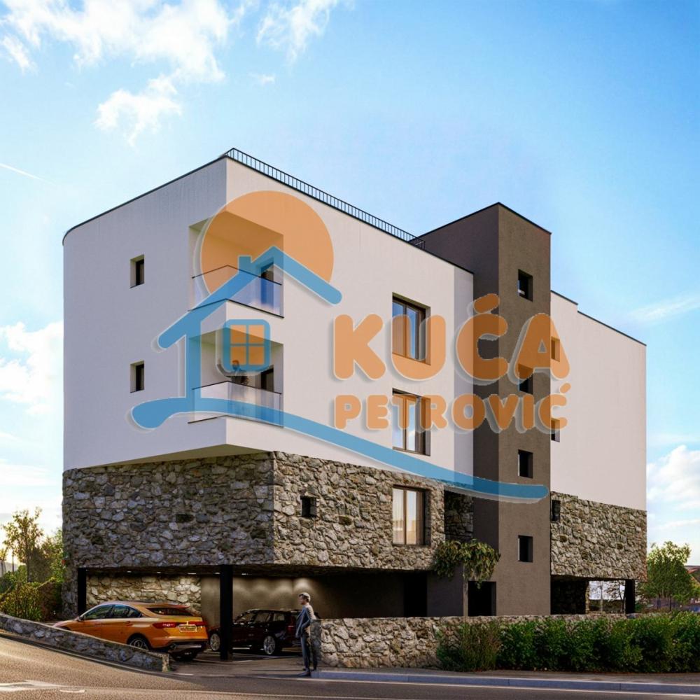 Slika 1 - Stan u zgradi, novogradnja, uknjižen, etažno grejanje, oglas ID p-014926