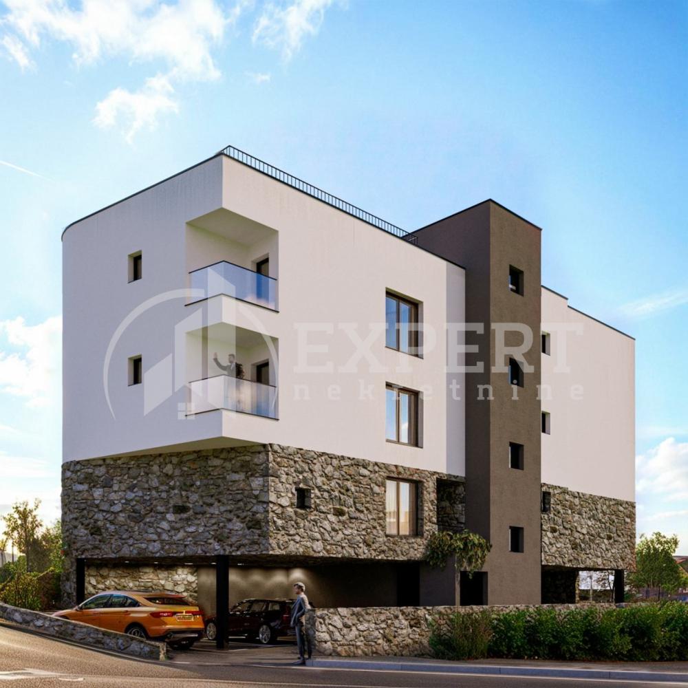 Slika 1 - Stan u zgradi, novogradnja, uknjižen, etažno grejanje, oglas ID p-014928