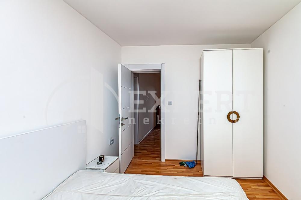 Slika 7 - Stan u zgradi, novogradnja, uknjižen, grejanje na struju, oglas ID p-013990