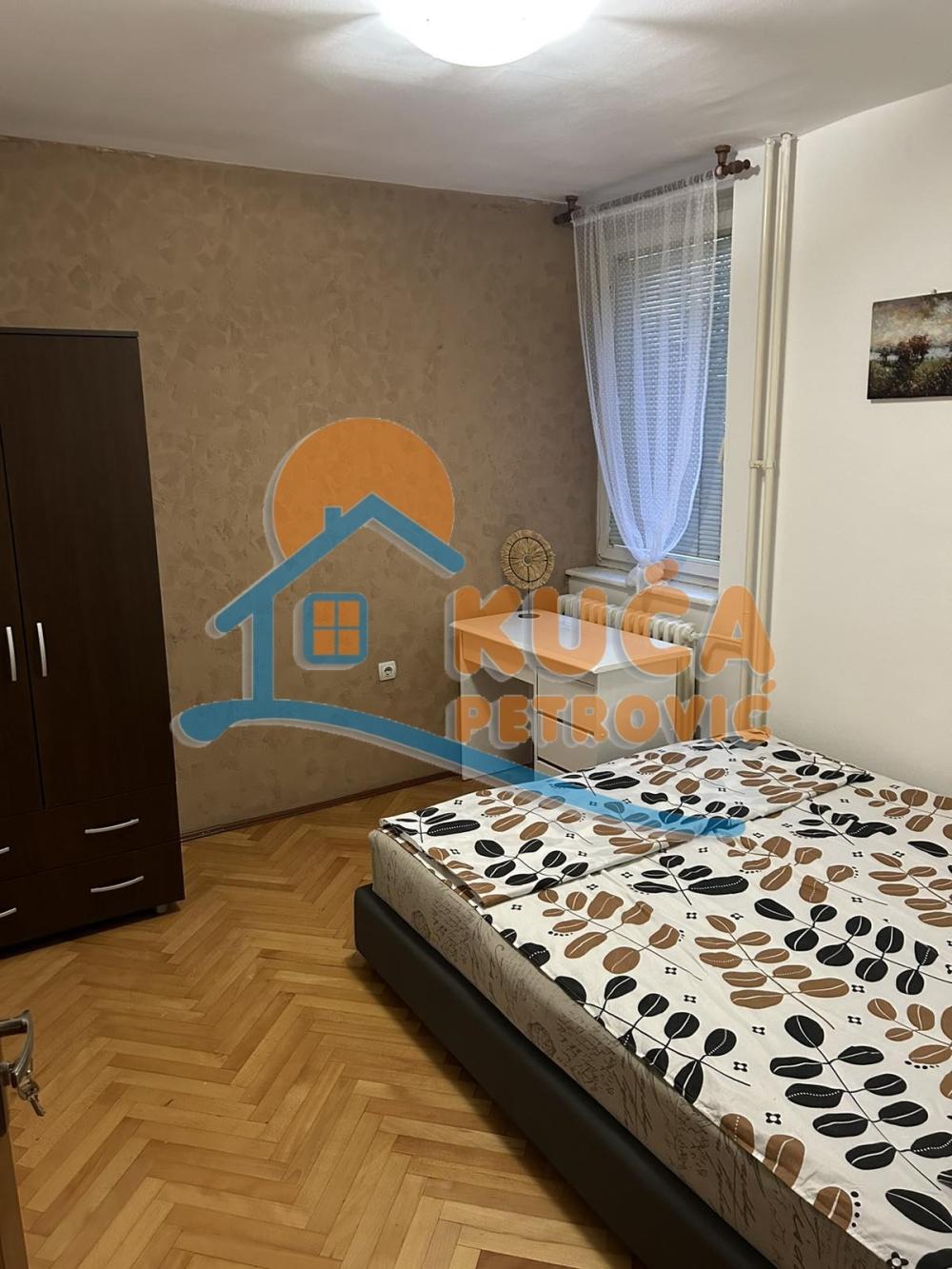 Slika 8 - Stan u zgradi, uknjižen, centralno grejanje, oglas ID p-014957