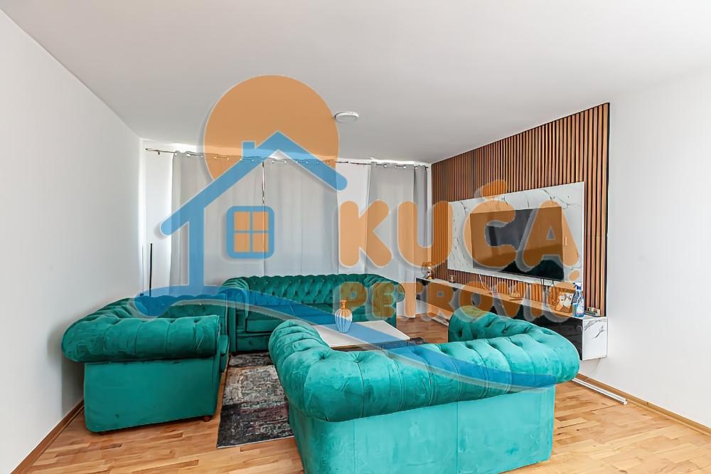 Slika 4 - Stan u zgradi, novogradnja, uknjižen, grejanje na struju, oglas ID p-013990