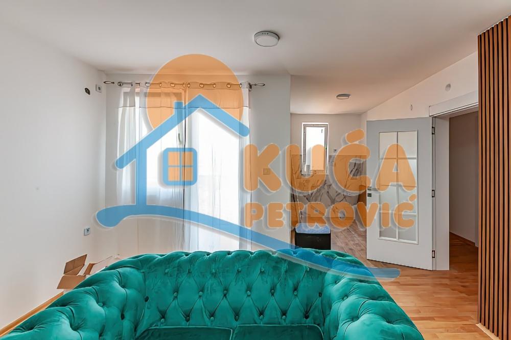 Slika 3 - Stan u zgradi, novogradnja, uknjižen, grejanje na struju, oglas ID p-013990