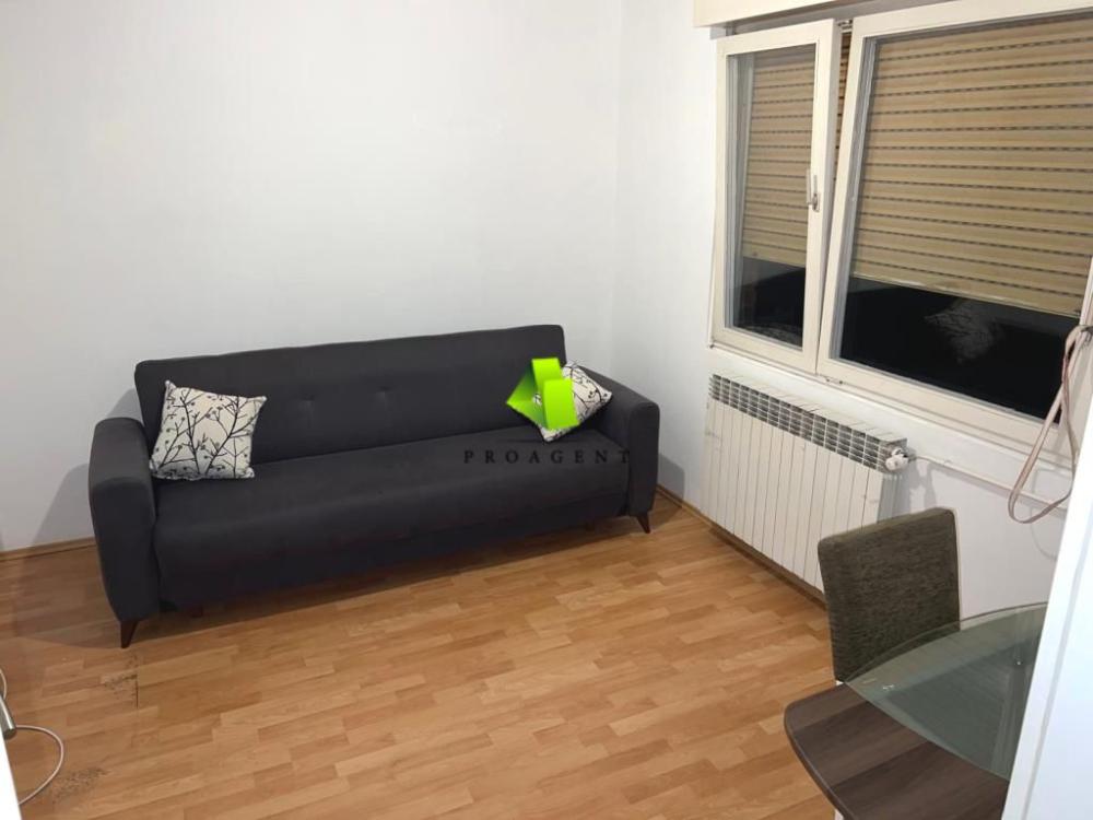 Slika 5 - Trosoban stan sa parkingom u blizini Filozofskog fakulteta ID#7200