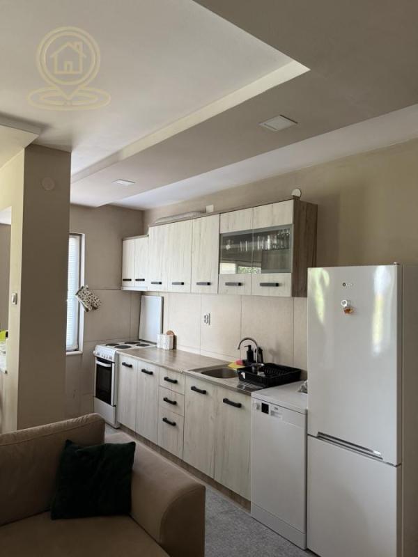 Slika 2 - Na prodaju kompletno namestan 2.5 stan na Panteleju