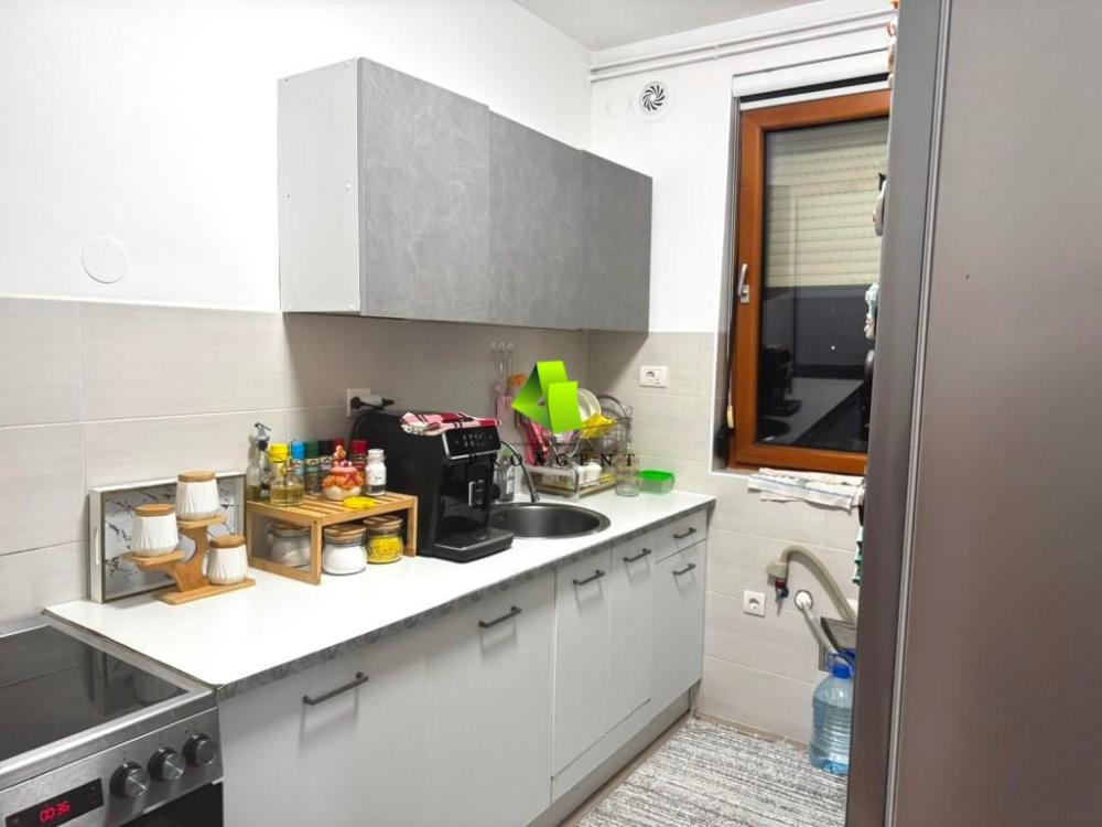 Slika 3 - Retko u ponudi-četvorosoban stan sa stvarima u centru ID#7241