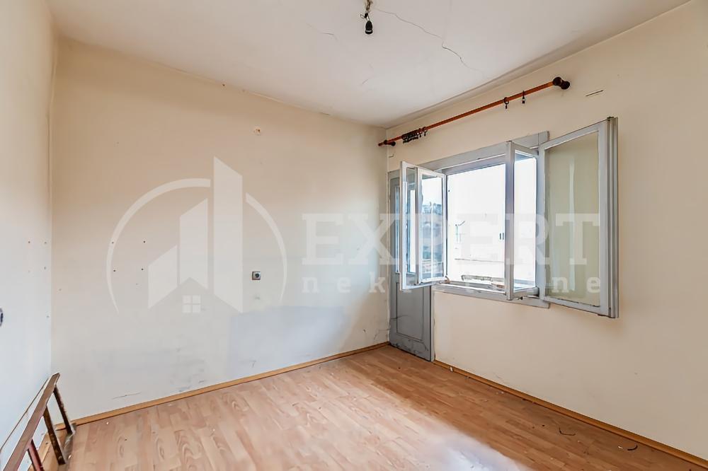 Glavna slika -Stan u zgradi, uknjižen, oglas ID p-013810