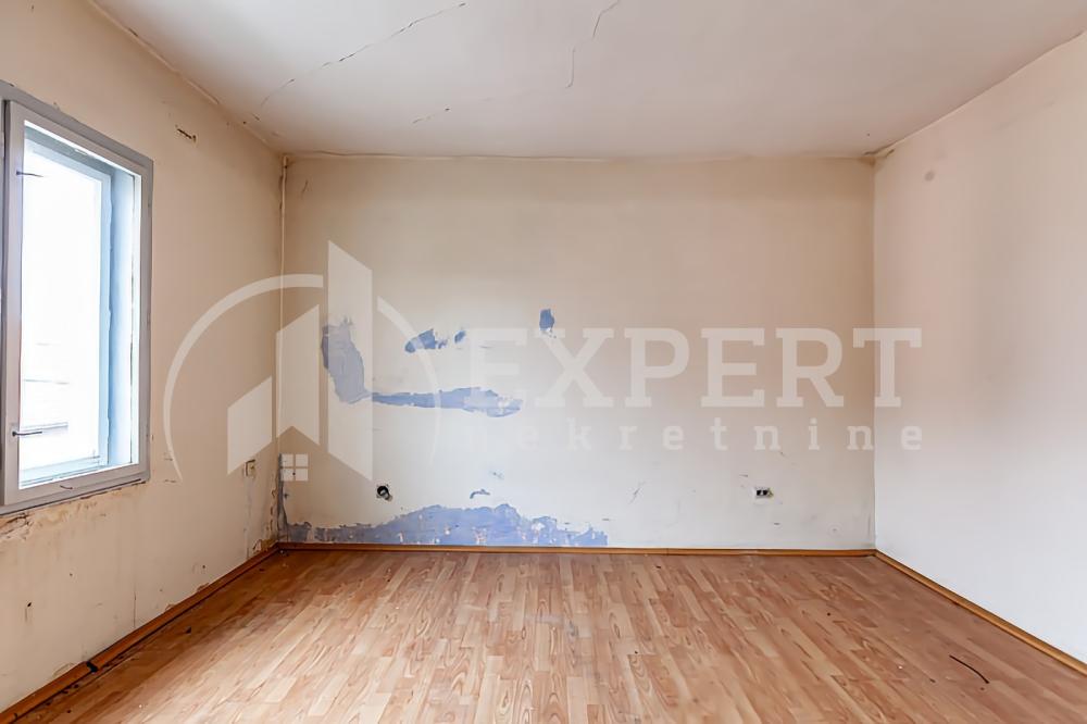 Slika 2 - Stan u zgradi, uknjižen, oglas ID p-013810