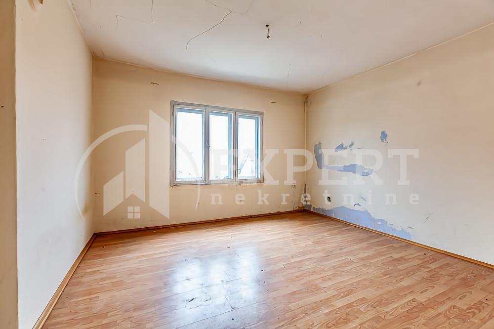 Slika 1 - Stan u zgradi, uknjižen, oglas ID p-013810